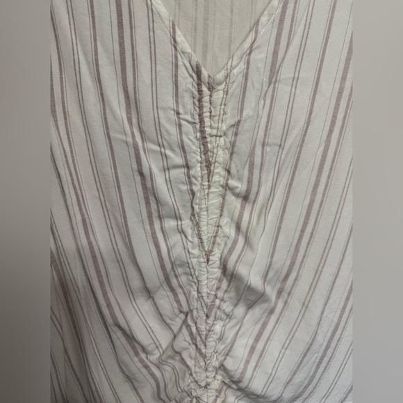 Sim & Sam | Short Sleeve White & Lilac V Neck Drawstring Top | Size Medium - Picture 2 of 8